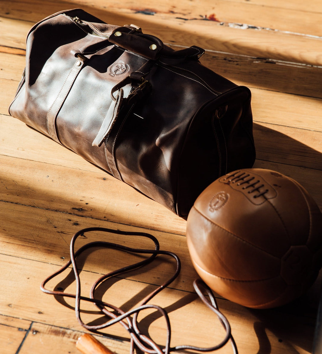 Must-Have Leather Bags for Gym Enthusiasts - MODEST VINTAGE PLAYER LTD