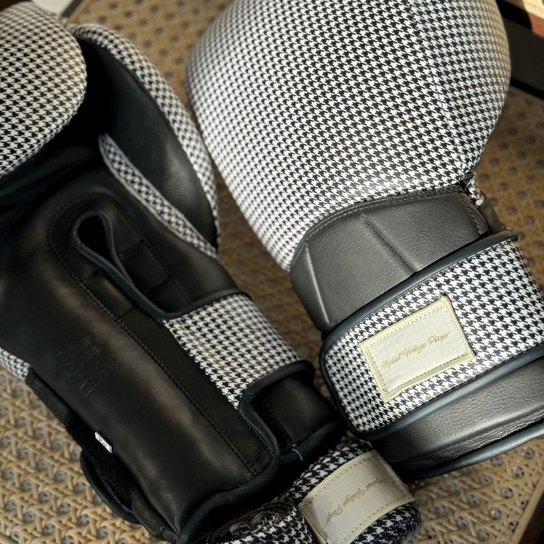 Elite Houndstooth Leather Boxing Gloves (Strap Up) - Black - MODEST VINTAGE PLAYER LTD